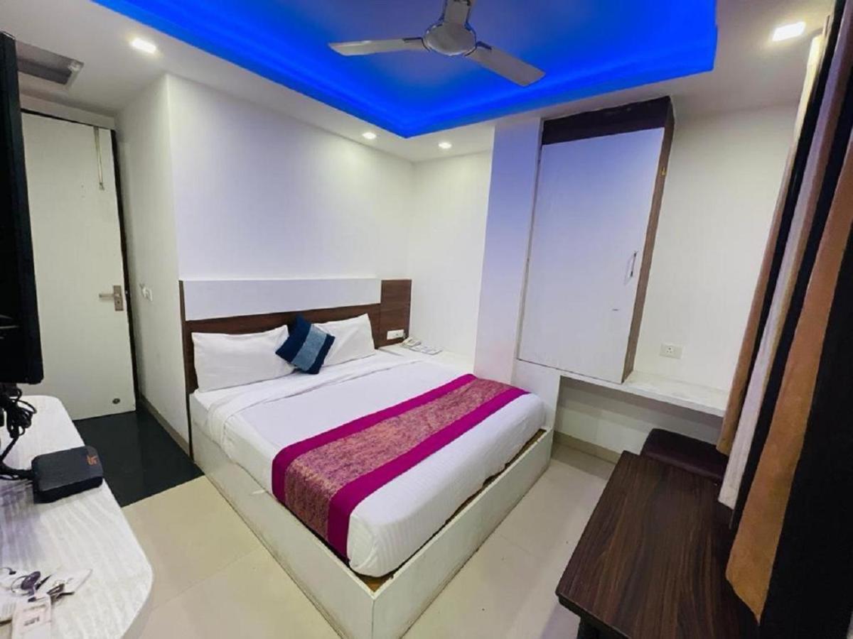Heritage Park At Delhi Airport 3* New Delhi